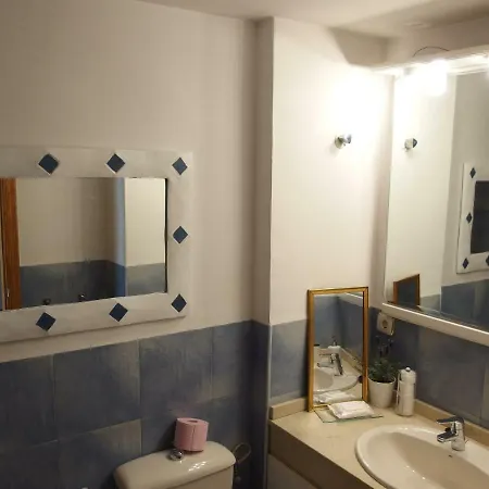 Apartment Con Patio Cerca Mezquita